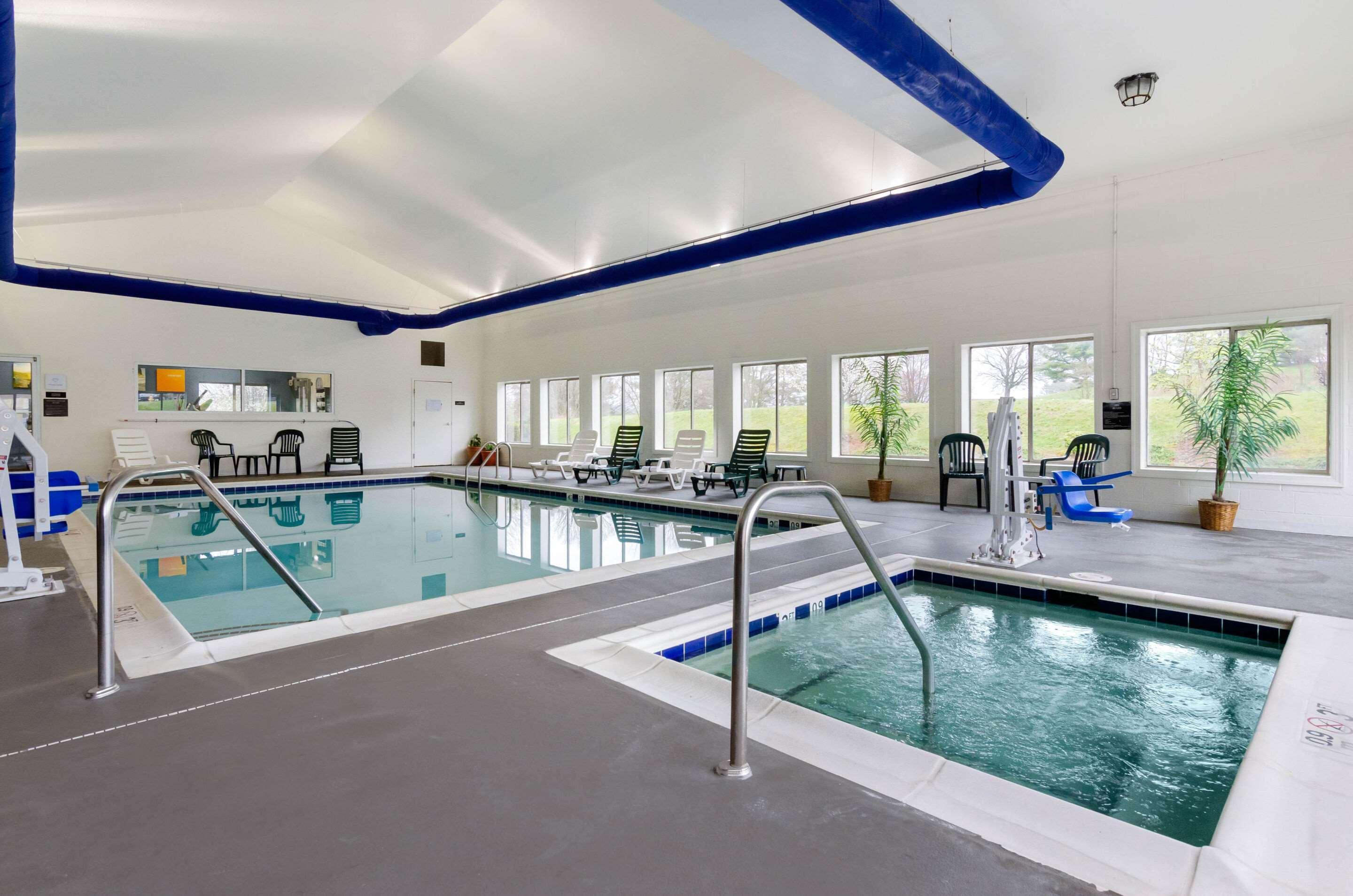 Comfort Suites Abingdon I-81 Exteriör bild