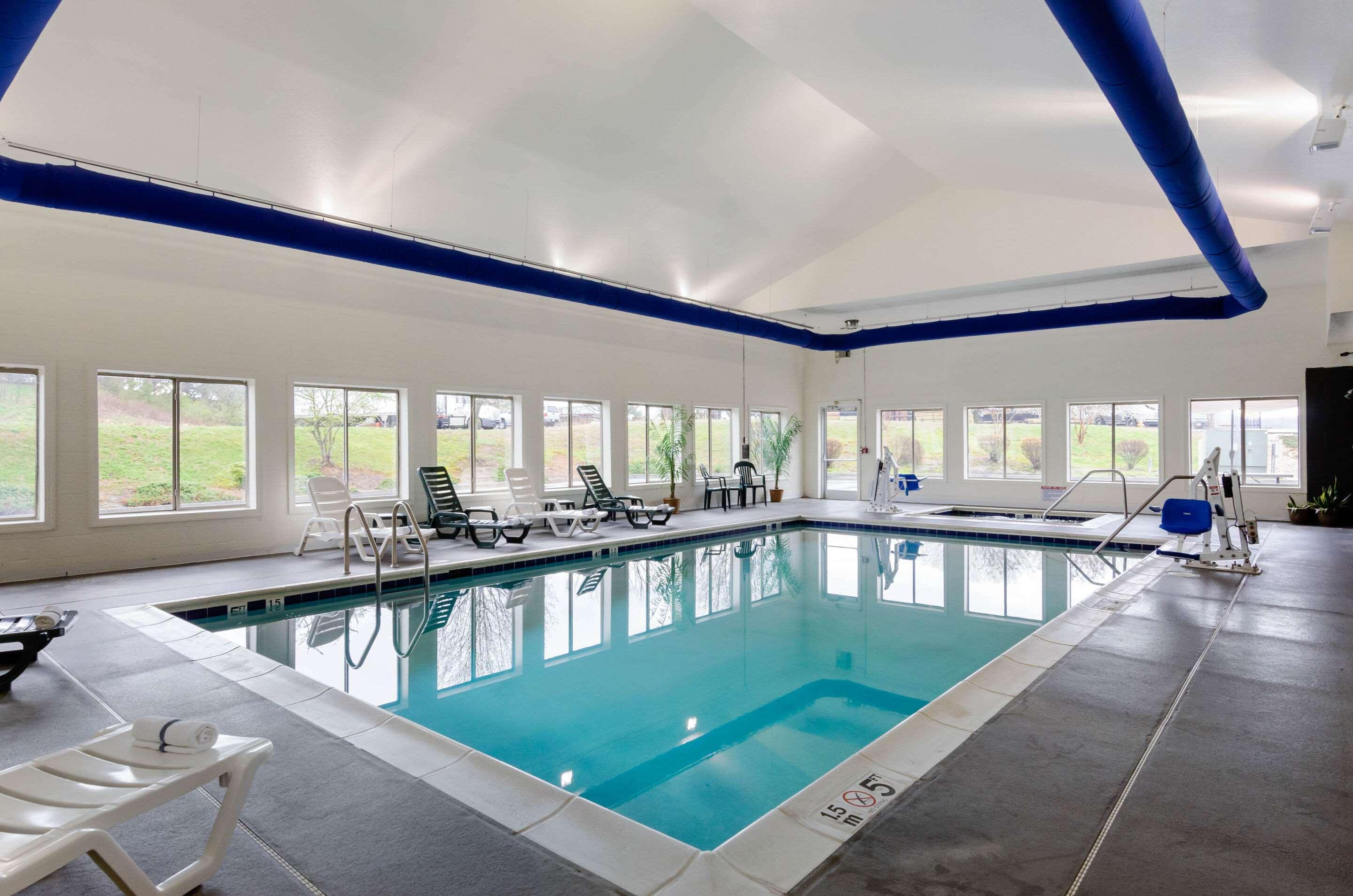 Comfort Suites Abingdon I-81 Exteriör bild